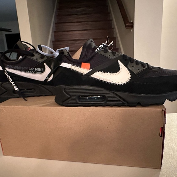 Off White x Air Max 90 in black - Men’s size 10 - Picture 5 of 8